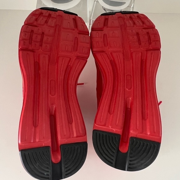 Gently worn a few times. Woman’s size 6 Red Pumas - Picture 4 of 5